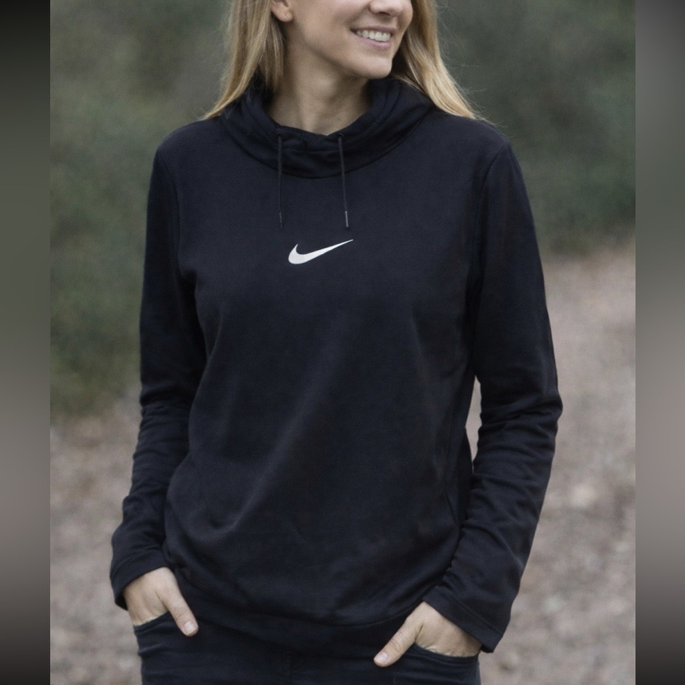 NIKE THERMA TAPING BLACK HOODIE SIZE SMALL